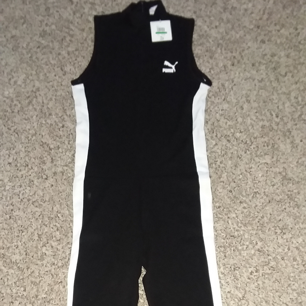 Sleeveless jumpsuit
